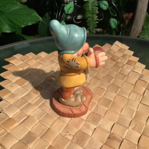 VTG Walt Disney Classics Collection Bashful “Aw Shucks” Snow White & 7 Dwarfs - Picture 7 of 10